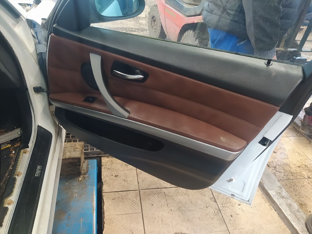 BMW 3 Touring (E91) 320 d - Bontódik! 14. kép