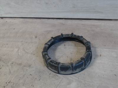 SEAT CORDOBA 99-02 Üzemanyag szivattyú befogató műanyag anya