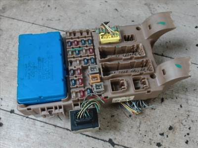 TOYOTA Corolla (E120) 2002.01.01-2004.05.31 Biztosítéktábla BCM BSI BSM SAM GEM modul Utastér