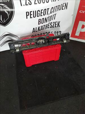 Peugeot 5008 II zárhíd 