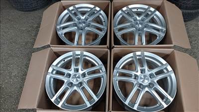  5x114.3 lyukosztású 6,5JJ 16" új Dezent alufelni