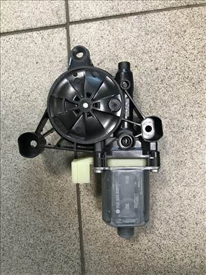Volkswagen Tiguan II jobb hátsó ablakemelő motor 5q0959802c