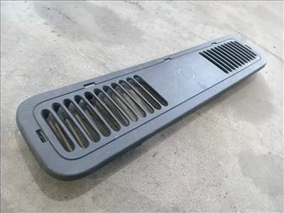 Renault Master Opel MOVANO 10- Raktér hátsó lámpa takaró védő 9436