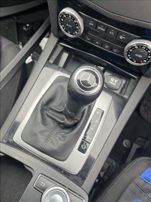 Mercedes C 220 W204 Váltógomb 