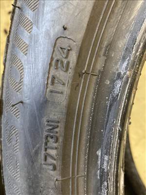  225/4518" újszerű Bridgestone téli gumi 