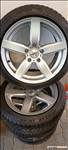  5x120 lyukosztású 17" újszerű Dezent alufelni, rajta 225/45 használt Bridgestone téli gumi gumi 