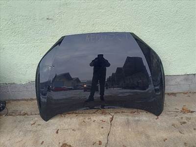 Toyota Corolla Cross (XG10) motorháztető 