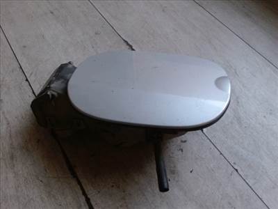 RENAULT Modus 2008.04.01- Tankajtó