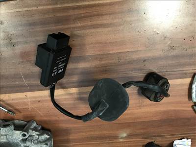 Skoda Octavia II 1,6 FSI BLF - AC pumpa vezérlő 1k0906093d