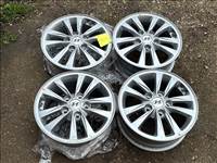 ELADÓ HYUNDAI I30 ALUFELNI SZETT