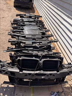 BMW 3-as sorozat E90, E91, E92, E93 homlokfal 