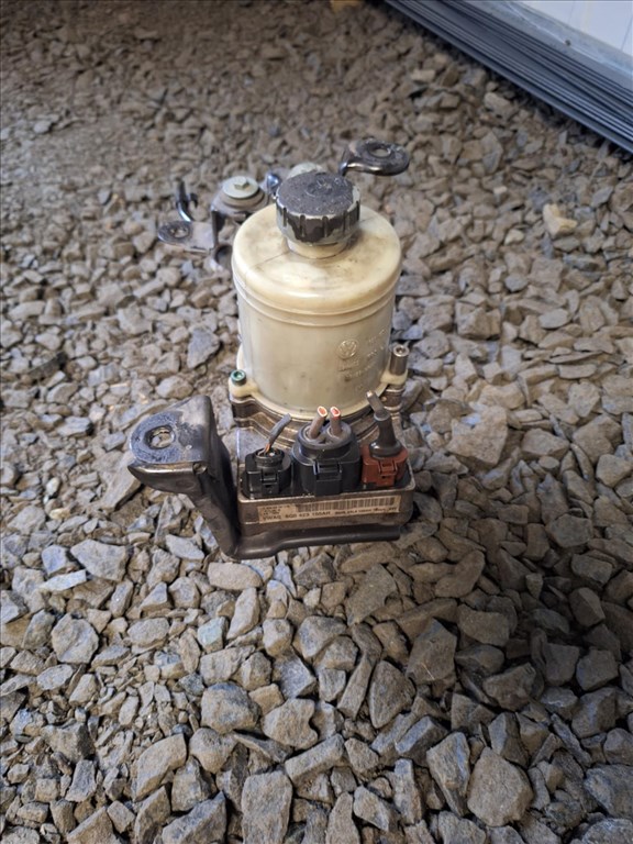 Volkswagen Polo IV szervószivattyú  3. kép