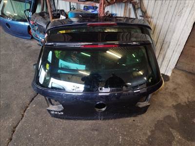 Volkswagen Golf 6 csomagtérajtó, üresen