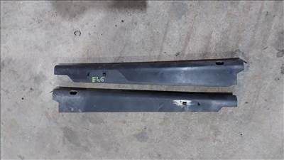 BMW E46 98- Hátsó futómű lengőkar műanyag takaró borítás burkolat 0157