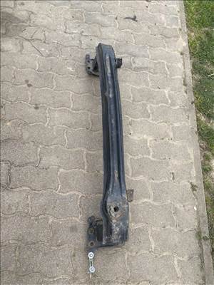 Seat León II első lökhárító merevítő