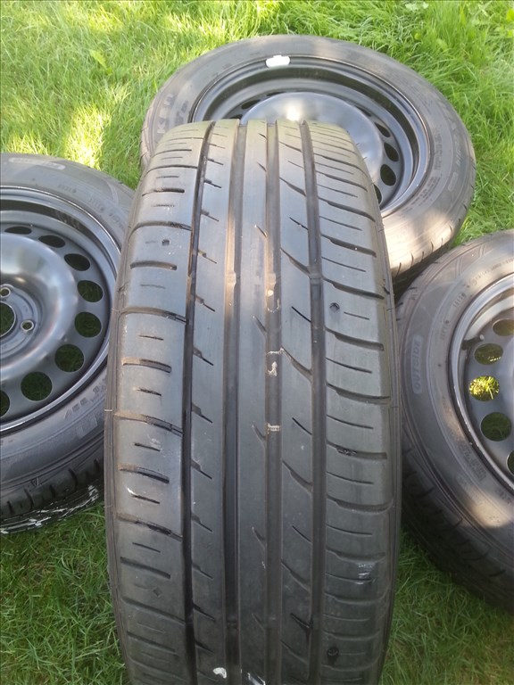  4x108 gyári Citroen/Peugeot lemezfelni, rajta 195/60R16 Falken nyári gumi 4. kép