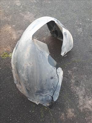 Volkswagen Passat B6 Sérült bal első dobbetét  3c0805977