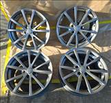  5x112 lyukosztású 7,5JJ 17" újszerű (gyári felni) alufelni