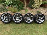  5x120 lyukosztású 19" újszerű BBS alufelni, rajta 255/35 újszerű nyári gumi 