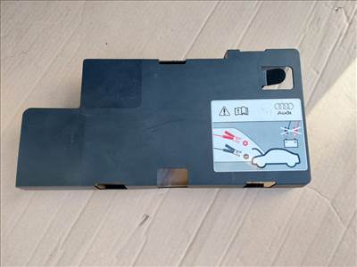 Audi A6-RS4-RS6 akkumulátor burkolat felső 4F0915429C