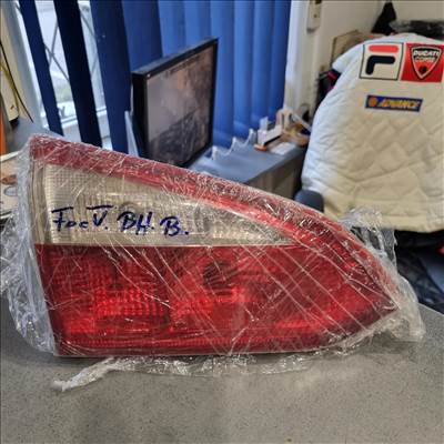 Ford Focus Mk3 Hátsó lámpa bal belső 