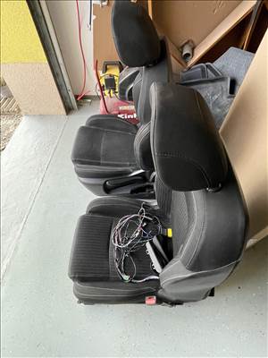 Renault Megane 4 IV első ülés 