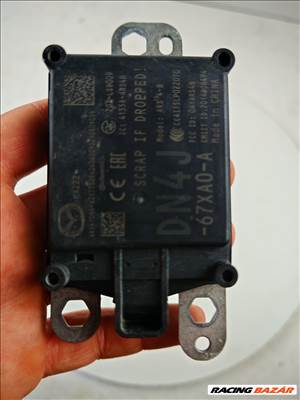 Mazda MX-30 radar szenzor (első) dn4j67xa0a