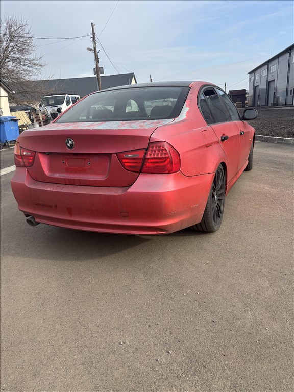 BMW 3-as sorozat (E90, E91, E92, E93) bontott alkatrészei 3. kép