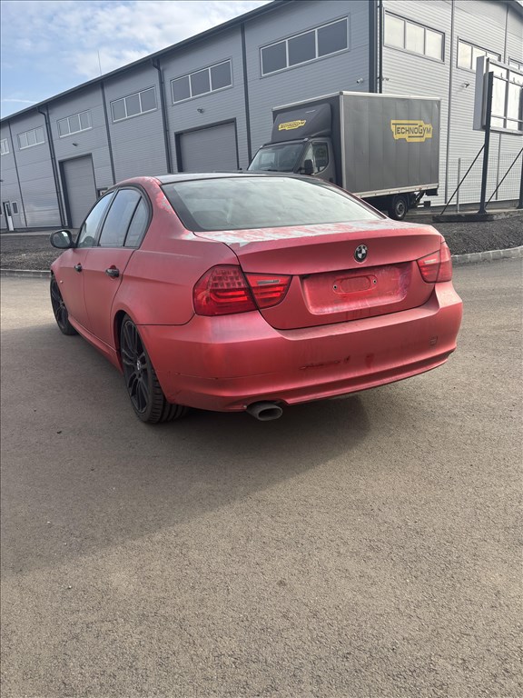 BMW 3-as sorozat (E90, E91, E92, E93) bontott alkatrészei 4. kép