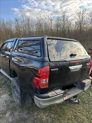 Toyota Hilux (AN120/AN130) bontott alkatrészei