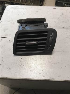 Volkswagen Passat B6 bal légbefúvó 3c1819701e