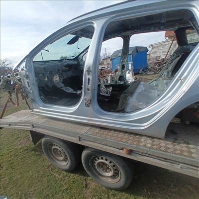 Opel Astra K kombi bal küszöb