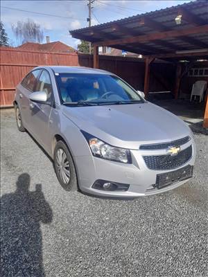 Chevrolet cruze motorháztető lámpa lökhárító