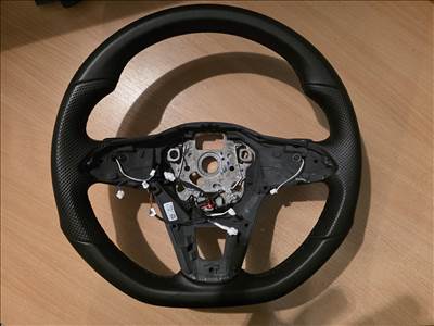 Volkswagen Golf VIII kormány 