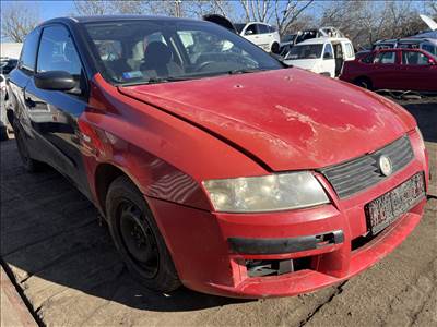 Fiat Stilo 1.4i bontott alkatrészei