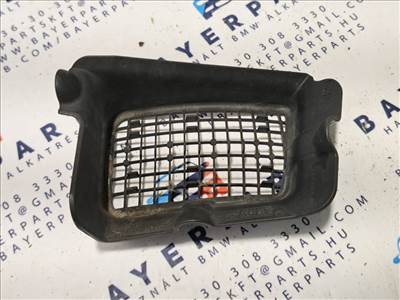 BMW E81 E87 E82 E88 E90 E91 E92 E93 E84 X1 jobb első levélrács lefolyó rács