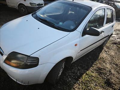 Daewoo Kalos bontott alkatrészei