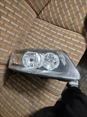 Audi A6 jobb fényszólo