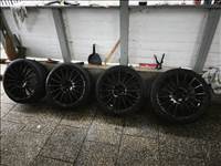  5x112 lyukosztású 8JJ 18" újszerű OZ alufelni