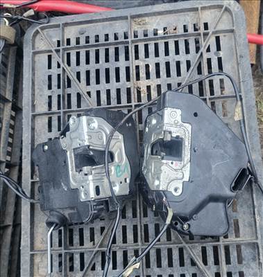 Mercedes C 220 W203 Ajtózár 