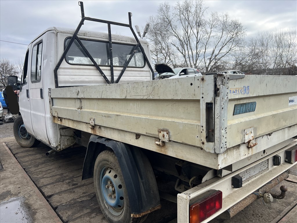 Fiat Ducato II 2.8D bontott alkatrészei 2. kép