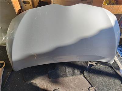 Toyota Corolla Verso (AR10) motorháztető 2013