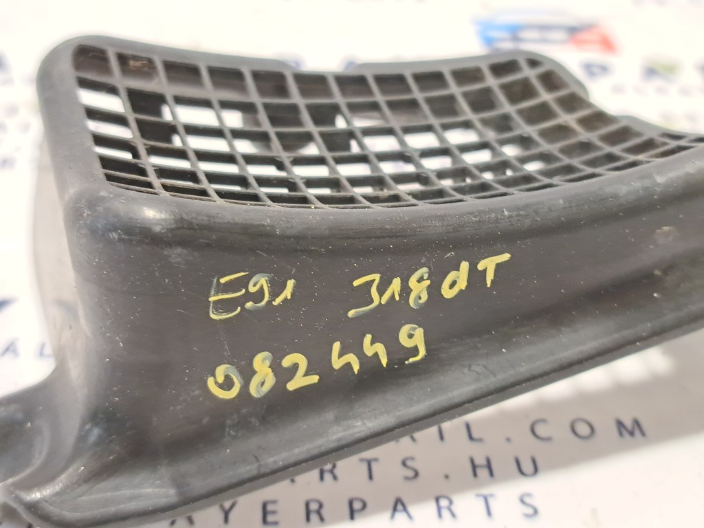 BMW E81 E87 E82 E88 E90 E91 E92 E93 E84 X1 jobb elsõ levélrács lefolyó rács 4. kép