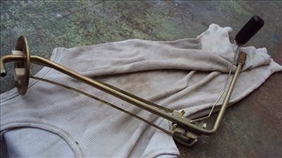 Lada zsiguli új üzemanyagszint jeladó 21011101125