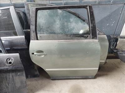 Volkswagen Passat B5.5 kombi jobb hátsó ajtó üresen