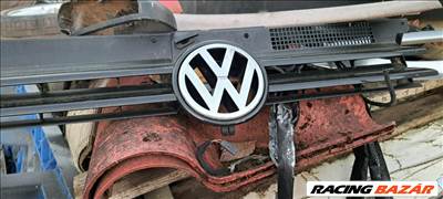 Volkswagen Golf IV hűtődíszrács 
