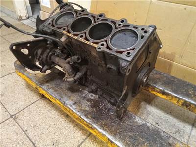 CHRYSLER PT CRUISER 99-06 Motor. benzin fűzött blokk hengerfej nélkül