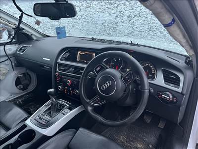 Audi A5 ( 8T) Sline kormány 