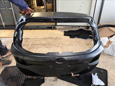 Ford Fiesta Mk7 CSOMAGTÉR AJTÓ (15) ph1bba40400ab
