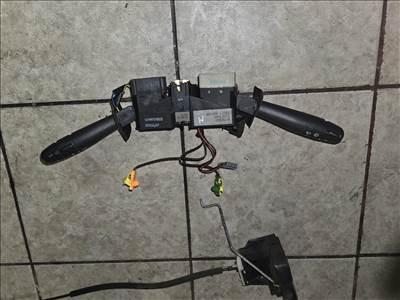 Renault Clio II 1.5 dCi kormánykapcsoló 